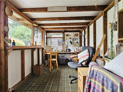 Art Studio/Hobby Room